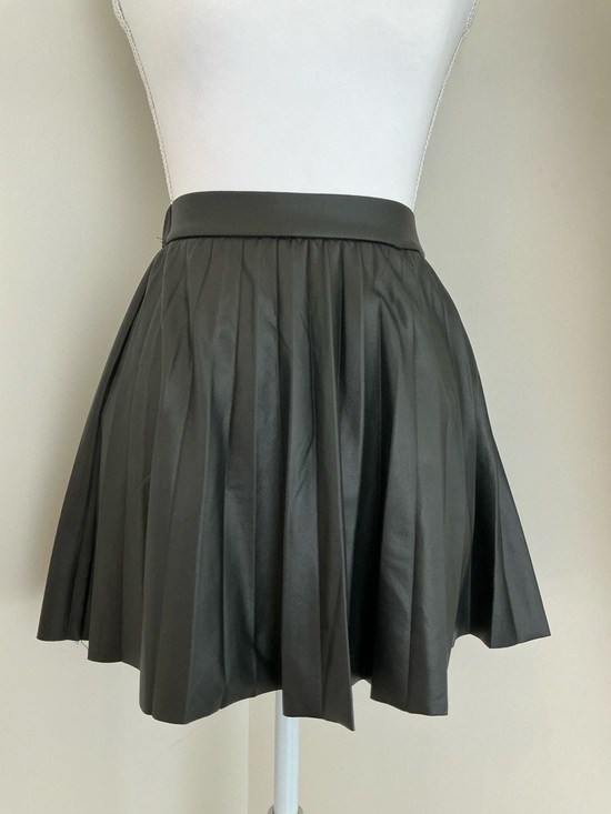 ZARA - Faux Leather Mini Skirt - Picture 3 of 10